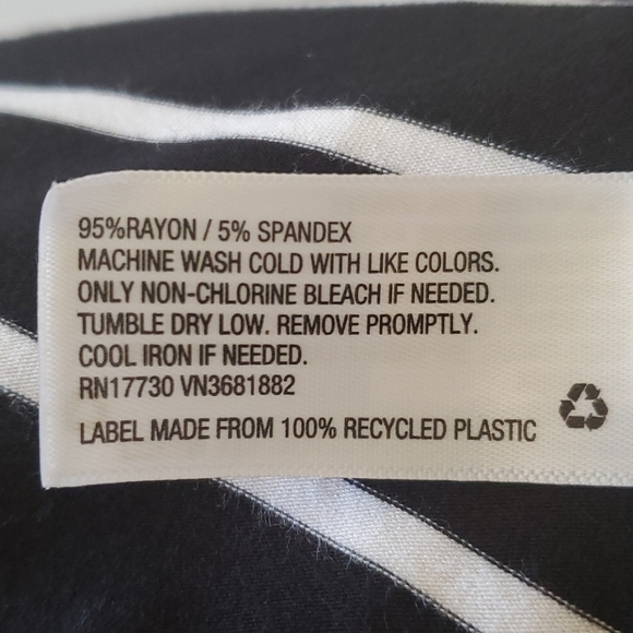 Ava Viv Black and White Stretch Midi Skirt 1X - Picture 4 of 5